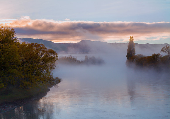 Mist-on-the-lake