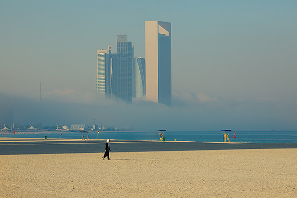 AD Stroll on the Beach