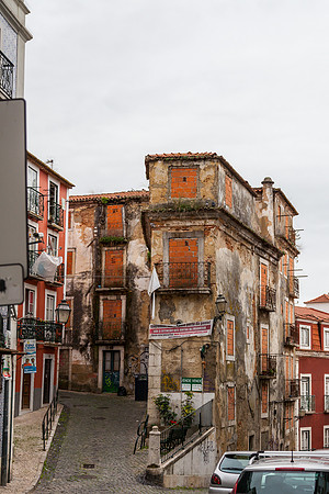 Lisbon building for Sale